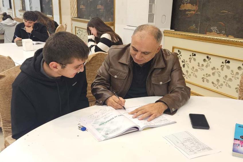 12.SINIF ÖĞRENCİLERİMİZLE SORU ÇÖZÜM SAATİMİZE SON SÜRAT DEVAM